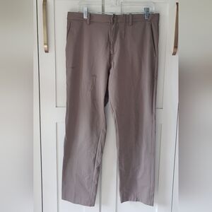 Uniqlo Chinos Mens M Taupe Comfortable Trouser Pants